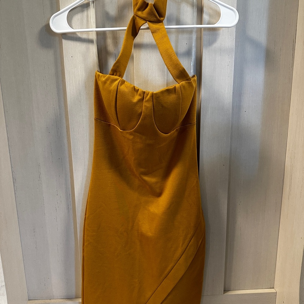 Gold Sheath Halter Dress for Cocktail Nights